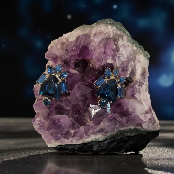 Vintage 1950's Blue Rhinestone Clip-On Earrings-Silver Tone Statement Costume - Picture 2 of 4